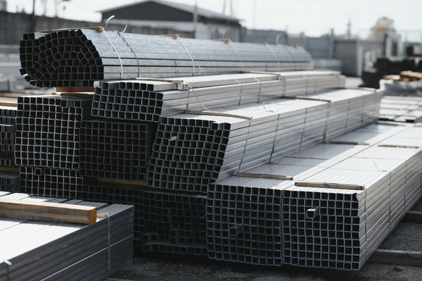 Votre solution : tube acier carré, pour tous vos projets